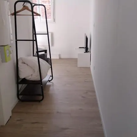 Le Maria - Cosy Studio Neuf Hypercentre 圣康坦